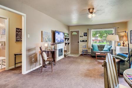 216 W Riggs, East Helena, モンタナ 59635, アメリカ合衆国