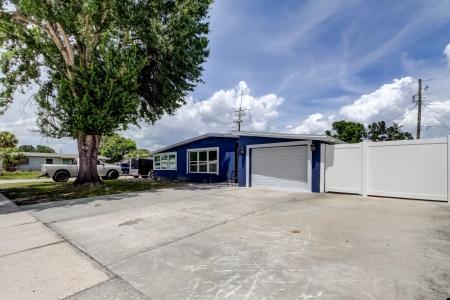 4727 Town N Country Blvd, Tampa, 佛罗里达州 33615, 美国