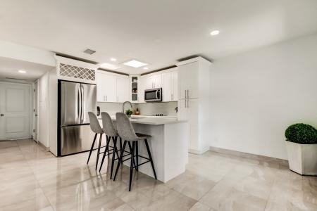 4727 Town N Country Blvd, Tampa, 佛罗里达州 33615, 美国