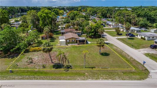 335 Ottumwa Avenue, Fort Myers, Floride 33905, États-Unis