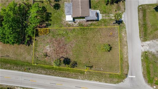 335 Ottumwa Avenue, Fort Myers, Floride 33905, États-Unis