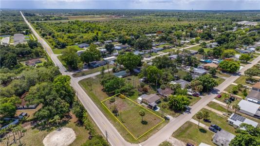 335 Ottumwa Avenue, Fort Myers, Floride 33905, États-Unis