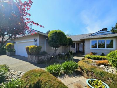 17174 OCEAN PARK CT, Brookings, 俄勒冈州 97415, 美国