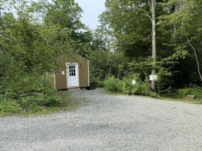 81 Bunting Road, Honesdale, Pennsylvania 18431, USA