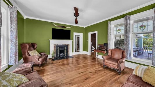 305 E Lee Avenue, Weatherford, テキサス 76086, アメリカ合衆国
