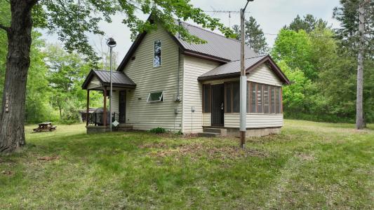 11206 Nolan, Gladwin, Michigan 48624, États-Unis