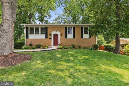 6313 Charnwood Street, Springfield, Virginia 22152, USA