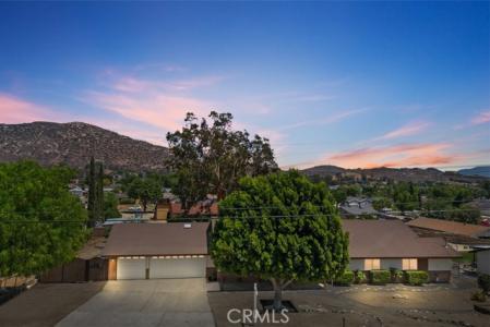 2703 Reservoir Dr, Norco, カリフォルニア 92860, アメリカ合衆国