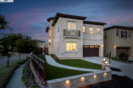 264 Zinnia Ct, San Ramon, California 94582, USA