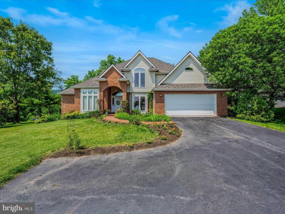 564 Peace Pipe Lane, Hedgesville, Zachodnia Wirginia 25427, USA