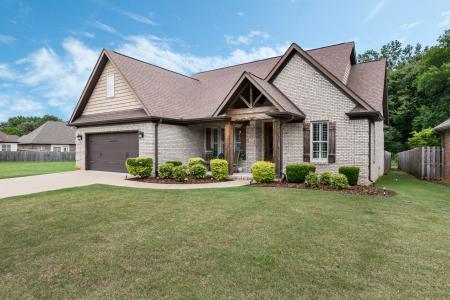 118 Old Orchard Rd., Florence, Alabama 35634, USA