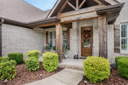 118 Old Orchard Rd., Florence, Alabama 35634, USA