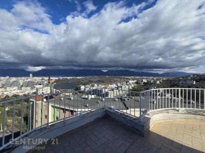 Kopshti Botanik Zoologjik, Tirana, Albania