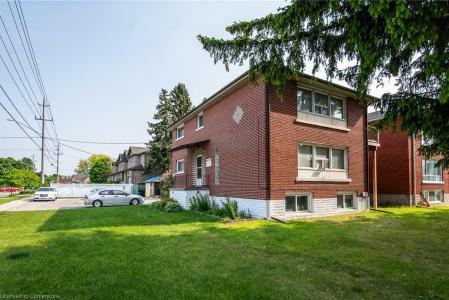 129 RIVER ROAD E, Kitchener, Ontario N2B 2G7, Canada