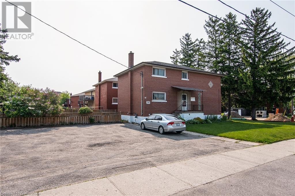 129 RIVER ROAD EAST, Kitchener, Ontario N2B 2G7, Canadá
