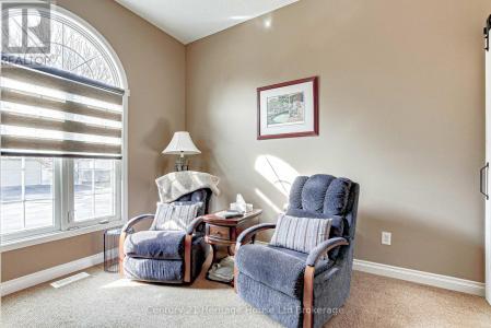 87 DONKER DRIVE, St. Thomas, אונטריו N5P 4L2, קנדה