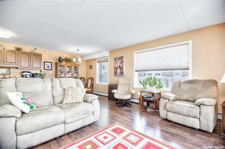 2781 WOODBRIDGE DRIVE, Prince Albert, Saskatchewan S6V 3Z9, Canada
