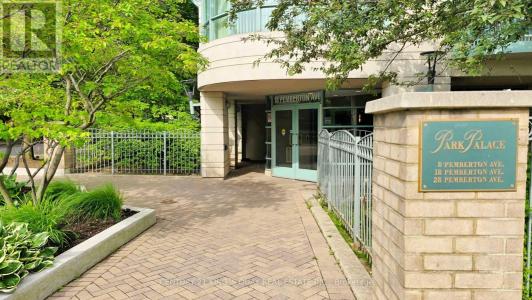 18 PEMBERTON AVENUE, Toronto (newtonbrook East), 安大略省 M2M 4K9, 加拿大