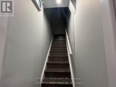 404 IZUMI GATE, Milton (fo Ford), أونتاريو L9E 1N2, كندا