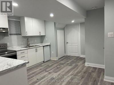 404 IZUMI GATE, Milton (fo Ford), أونتاريو L9E 1N2, كندا