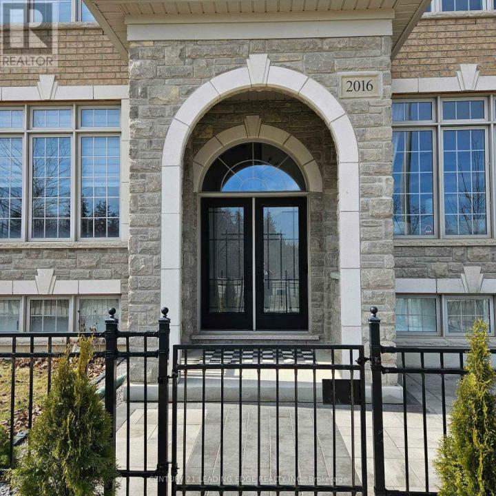 2016 DONALD COUSENS PARKWAY, Markham (cornell), Ontario L6B 1J5, Canadá