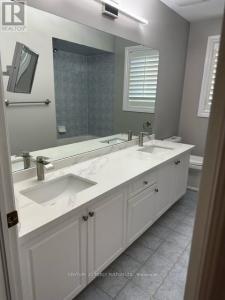 5 HILLPATH CRESCENT, Brampton (snelgrove), Ontario L6Z 4V1, Canada