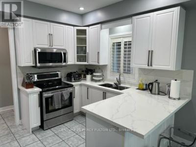 5 HILLPATH CRESCENT, Brampton (snelgrove), Ontario L6Z 4V1, Canada