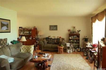 304 ROSHER STREET, Colonsay, Saskatchewan S0K 0Z0, CANADÁ