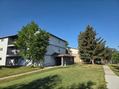 3410 23RD AVENUE S, Lethbridge, Alberta T1K 4K4, Canadá