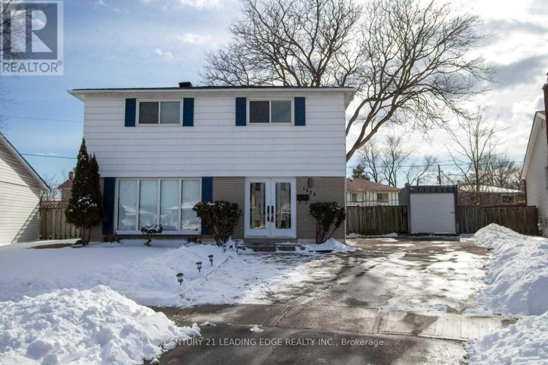1323 POPRAD AVENUE, Pickering (bay Ridges), 安大略省 L1W 1K9, 加拿大