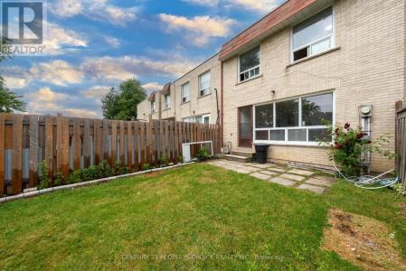 7440 GOREWAY DRIVE, Mississauga (malton), Онтарио L4T 2V2, Канада