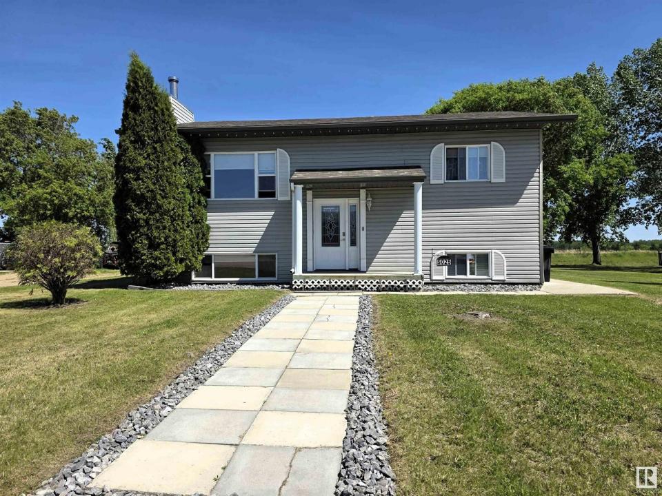 5025 49 STREET, Fort Kent, Alberta T9N 1H0, Canada