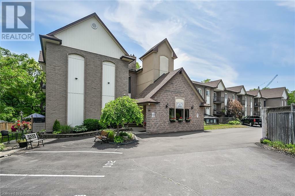 20 JOHN STREET, Grimsby, Ontario L3M 1X5, Canadá