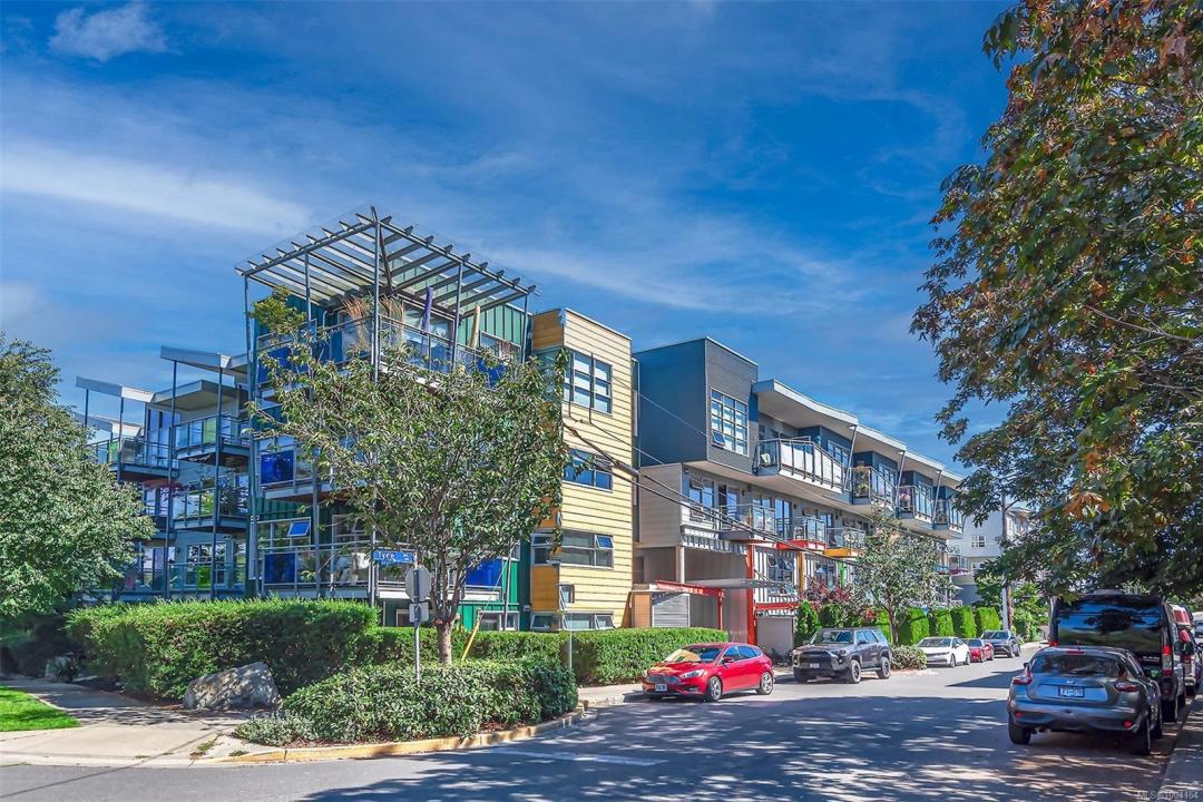 797 TYEE RD, Victoria, Colúmbia Britânica V9A 7R4, CANADÁ