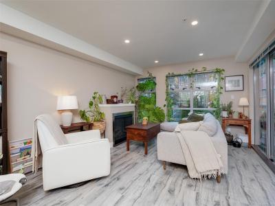 797 TYEE RD, Victoria, Colúmbia Britânica V9A 7R4, CANADÁ