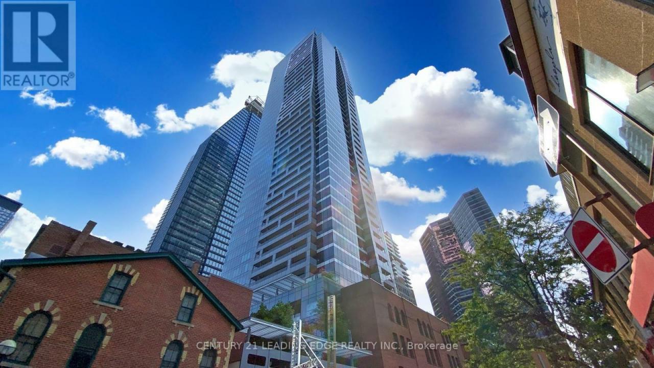 5 JOSEPH STREET, Toronto (bay Street Corridor), Ontario M4Y 0B6, CANADÁ