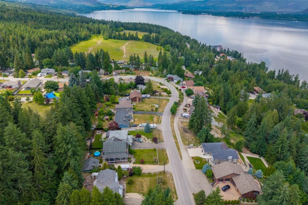 2250 LAKEVIEW DRIVE, Blind Bay, 不列颠哥伦比亚省 V0E 2W2, 加拿大