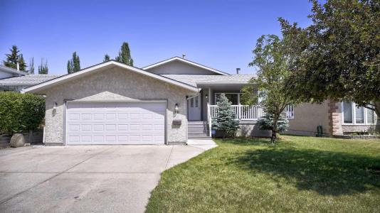 78 ATHABASCA CRESCENT, Crossfield, Alberta T0M 0S0, Canada