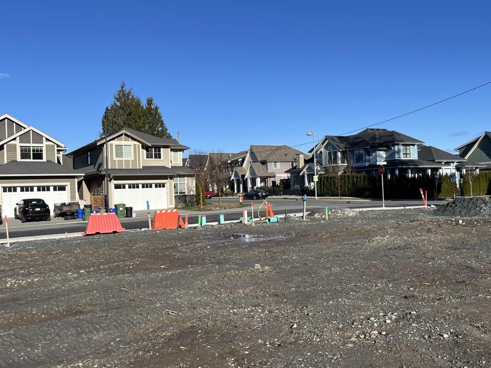 44702 VANDELL DRIVE, Chilliwack, קולומביה הבריטית V2R 0T4, קנדה 