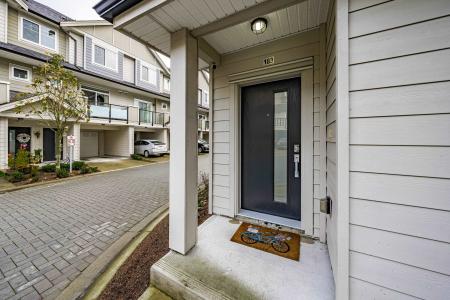 13898 64 AVENUE, Surrey, British Columbia V3W 1L6, Canada