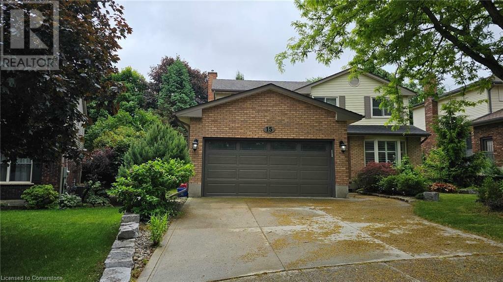 15 BIRCHLAWN AVENUE, Cambridge, Ontario N1S 4S1, Canada