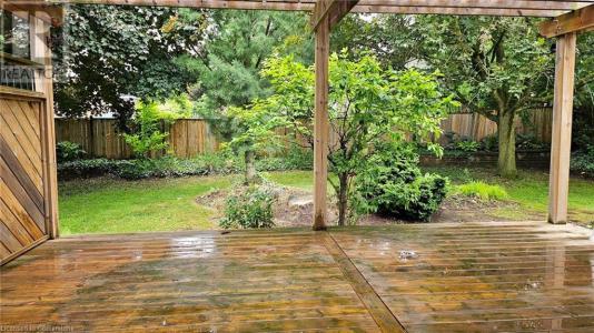 15 BIRCHLAWN AVENUE, Cambridge, Ontario N1S 4S1, Canada