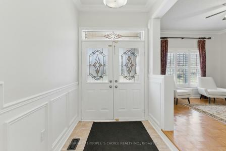 488 MORNING DOVE DRIVE, Oakville, Ontario L6H 7A5, Canada