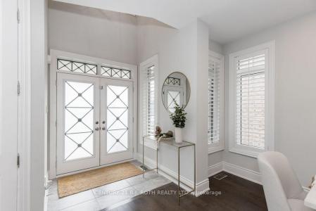 20 WESTMINSTER CIRCLE, Barrie, Ontario L4M 0A3, Kanada