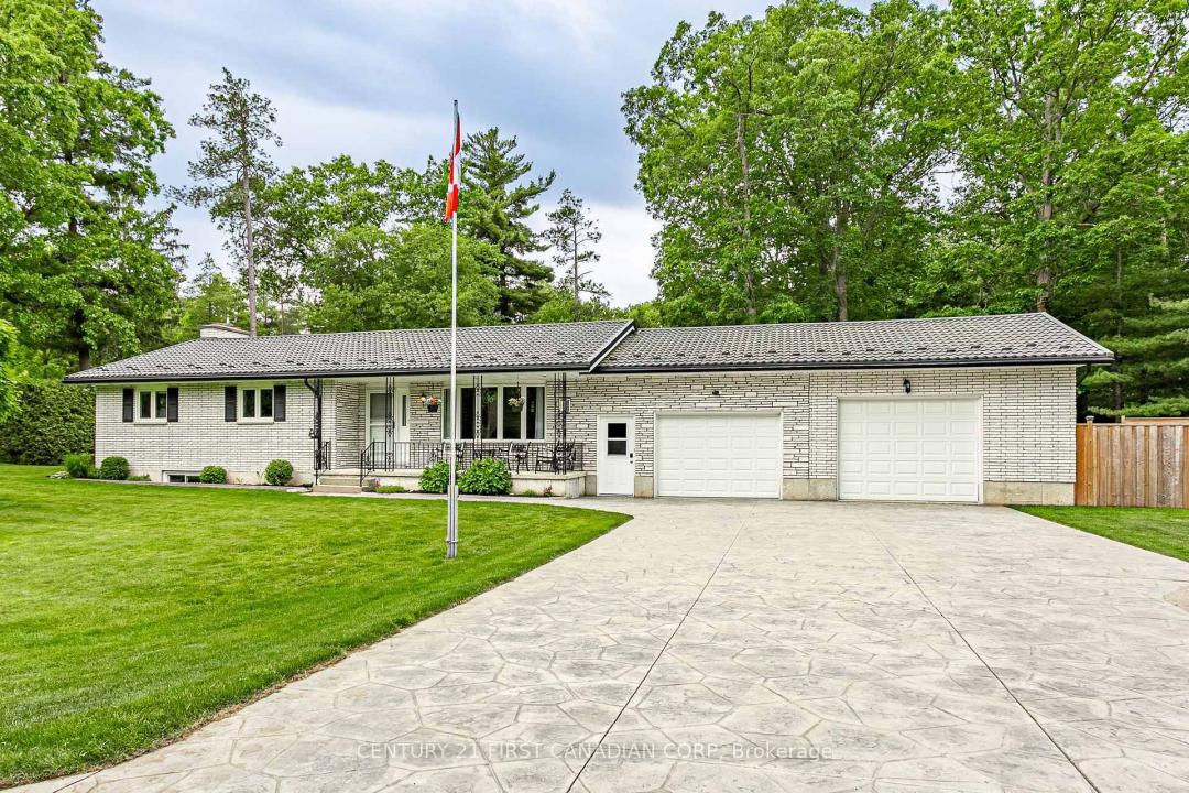 10211 LAKEVIEW AVENUE, Lambton Shores, Онтарио N0M 1T0, Канада