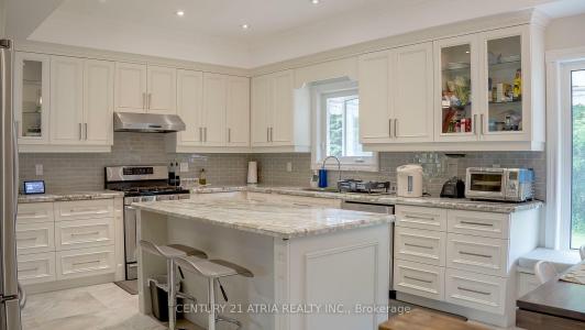 2 NORWICH DRIVE, Markham, Ontario L3P 6R9, Canada