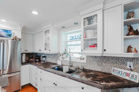 2090 HWY 26 N/A, Springwater, Ontario L0L 1Y2, Canadá