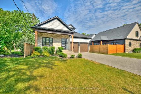 42 AQUADALE DRIVE, St. Catharines, Ontario L2N 2P8, Canada