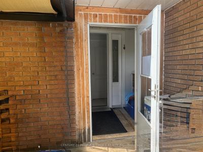 459 BERNHARD CRESCENT, Oshawa, Ontario L1G 2B7, Canada