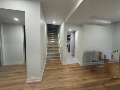 459 BERNHARD CRESCENT, Oshawa, Ontario L1G 2B7, Canada
